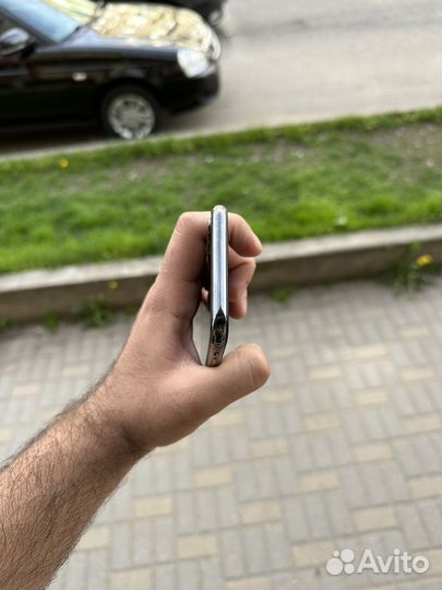 iPhone X, 256 ГБ