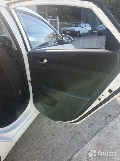 Hyundai Solaris 1.6 AT, 2020, 178 000 км