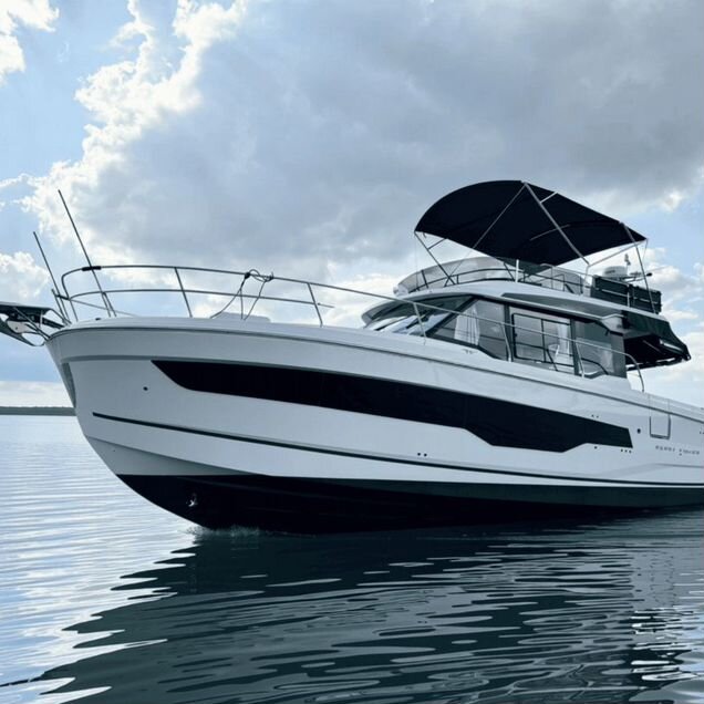 Моторная яхта Jeanneau Merry Fisher 1295 Fly