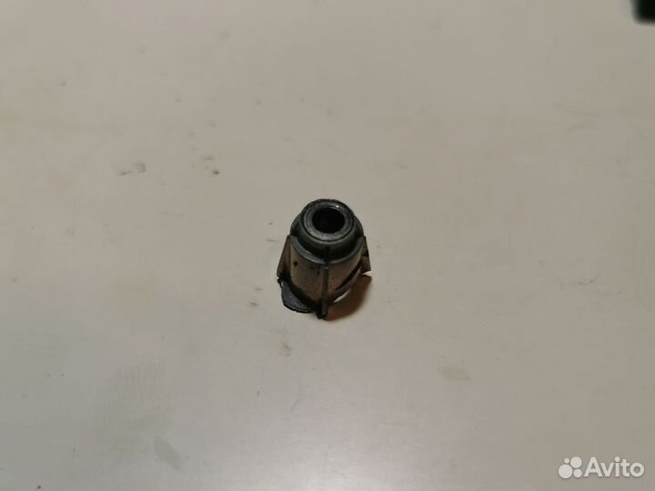 Бонки и гайки для поддонов ноутбуков