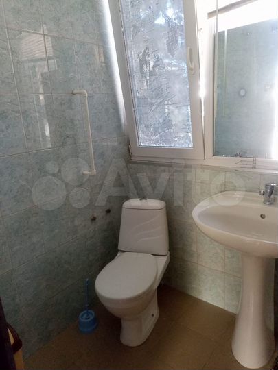 Комната 18 м² в 1-к., 2/2 эт.