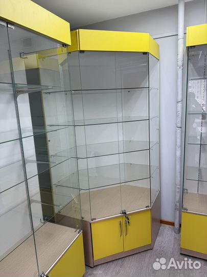 Стеклянная витрина бу