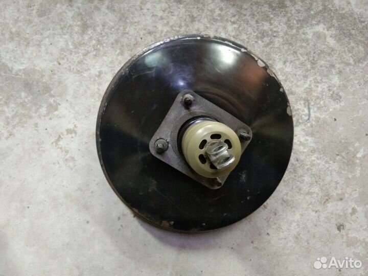 Вакуумный усилитель тормозов Митсубиси Лансер 10