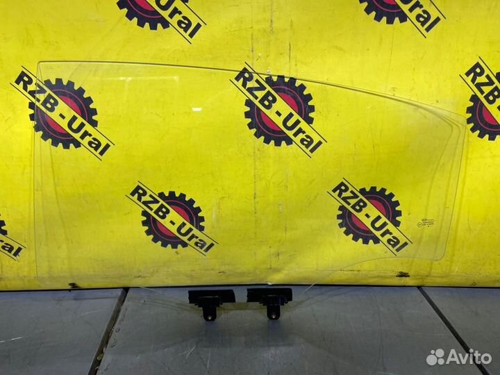 Стекло двери заднее левое Kia Rio 4 FB 2017 - 2020