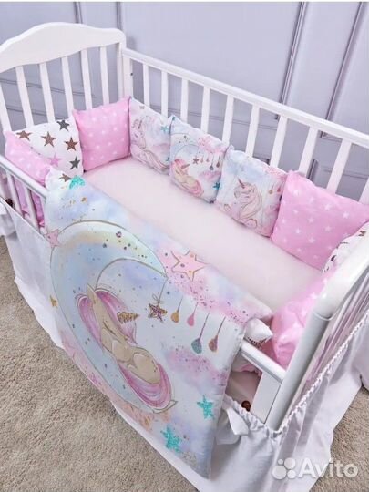 Комплекты бортиков в кроватку с одеялом. Новые