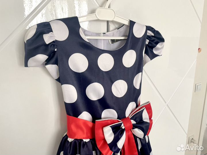 Нарядное платье для девочки 146