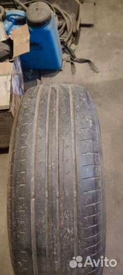 Yokohama BluEarth AE50 215/65 R17