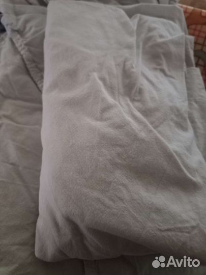 Простыня на резинке в детскую кроватку