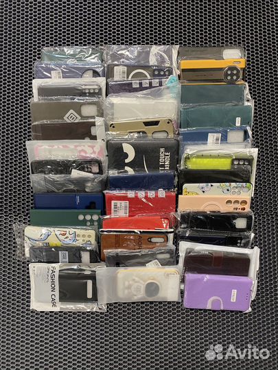 Чехлы на телефон