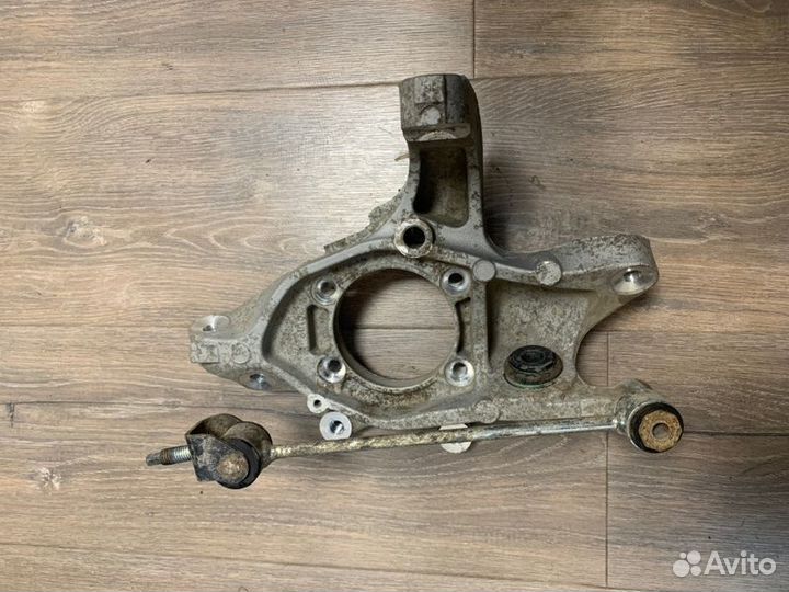 Кулак поворотный задний левый Mercedes S 500