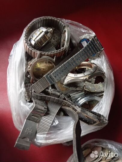 Часы на запчасти