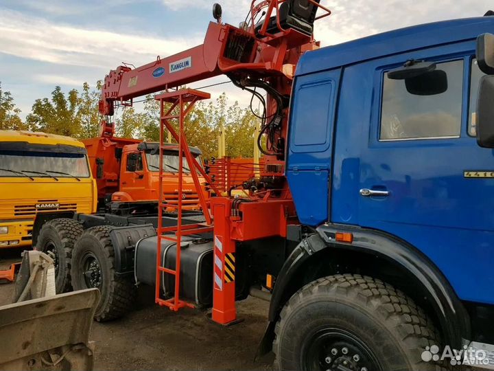 КамАЗ 44108 с КМУ, 2018