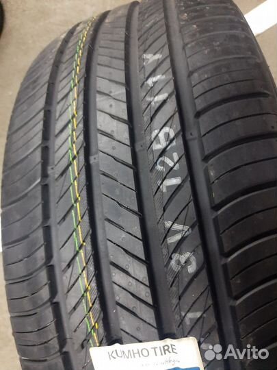 Kumho Crugen HP71 275/45 R22 112V