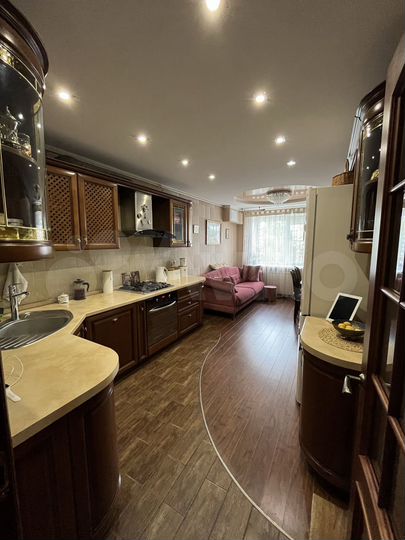 2-к. квартира, 85,7 м², 2/9 эт.