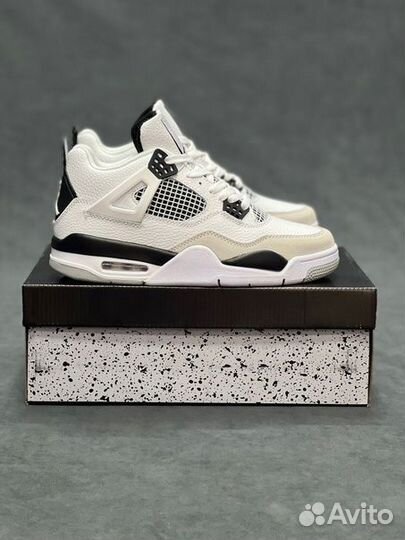 Nike Air Jordan 4 retro