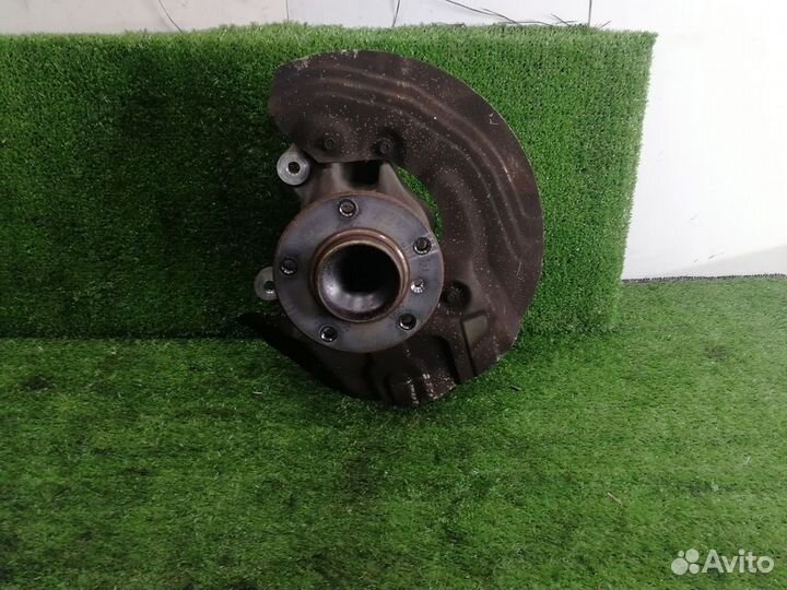 Кулак поворотный передний правый BMW X1 E84