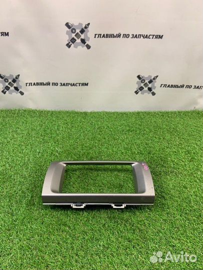 Консоль магнитофона Toyota Bb QNC21 3SZ-VE 2009