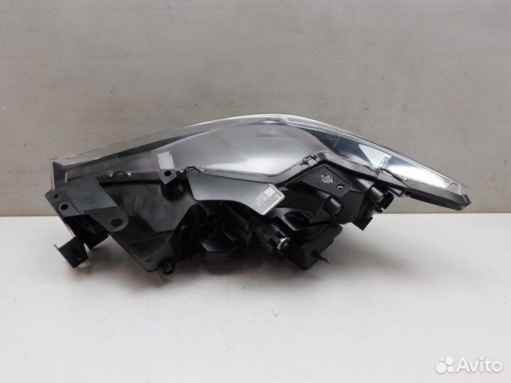 Фара правая Mazda CX-5 KB8M51030