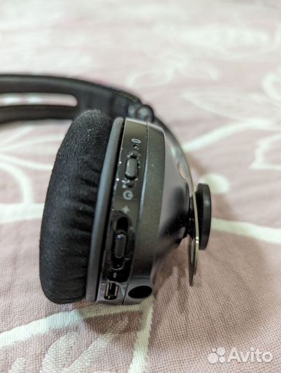 Беспроводные наушники Sennheiser Momentum M2 oebt