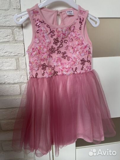 Платье на девочку