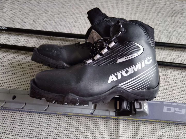 Лыжи беговые, палки, ботинки