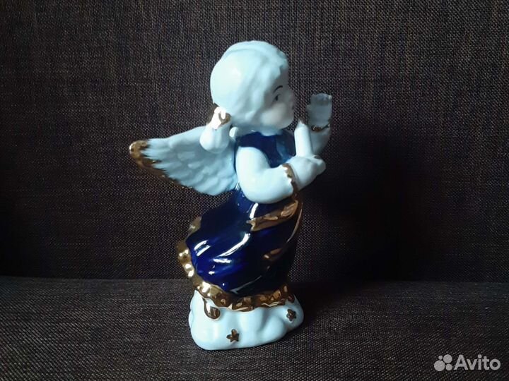 Фарфоровая статуэтка Девочка ангел