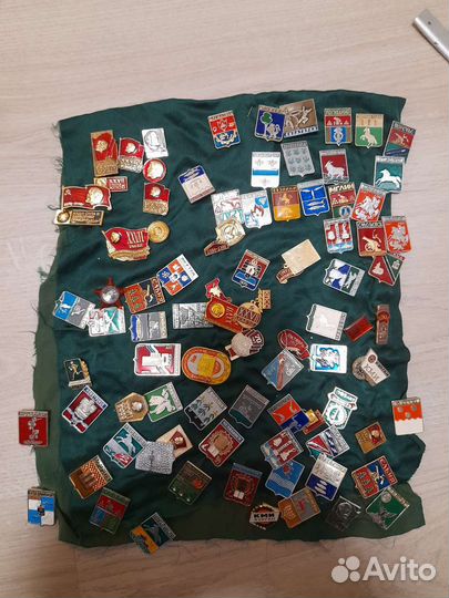 Коллекция значков СССР герб городов и Ленина