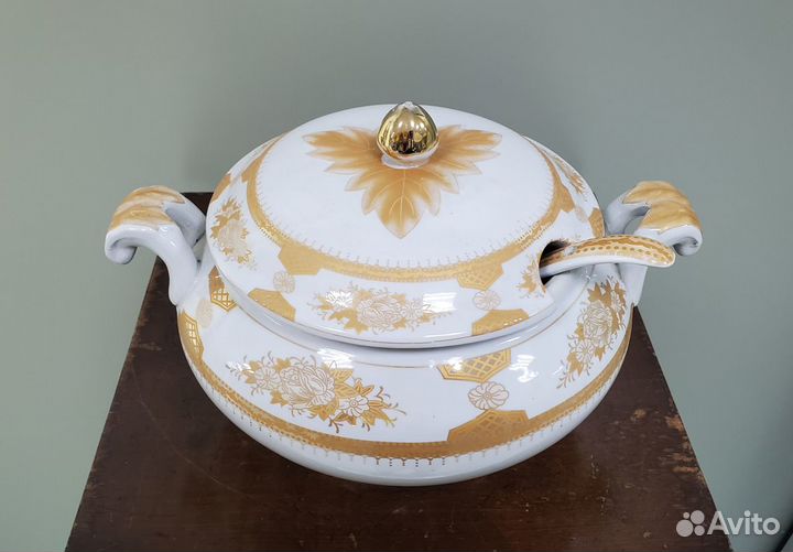 Супница фарфор Royal porcelaine Франция