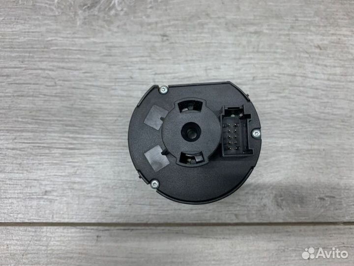 Блок включения фар Volkswagen Passat универсал BLS