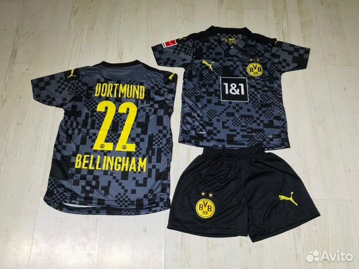 Футбольная форма Боруссии 22/23