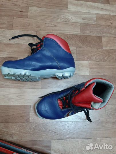 Лыжы, палки, обувь р 40