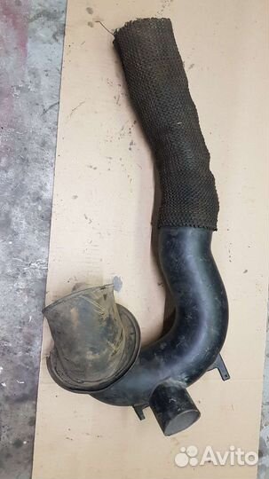 Патрубок воздушного фильтра