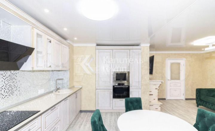 2-к. квартира, 76 м², 8/17 эт.