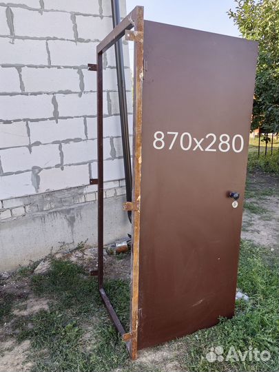 Дверь входная металлическая, б/у самовывоз