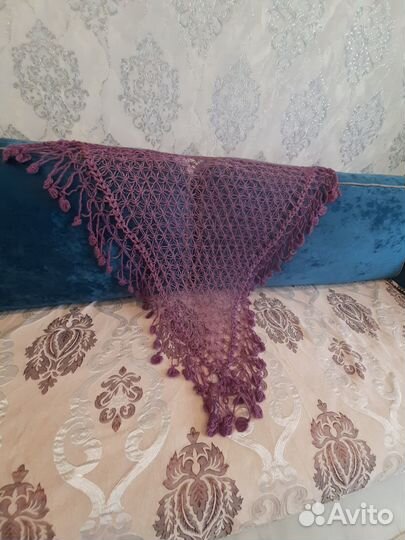 Шаль вязанная