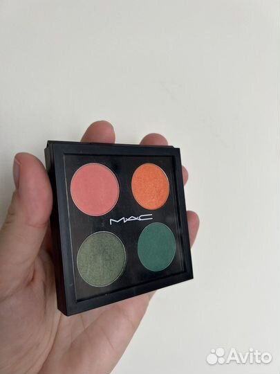 Палетка теней для век Mac