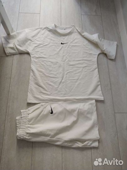 Спортивный комплект nike