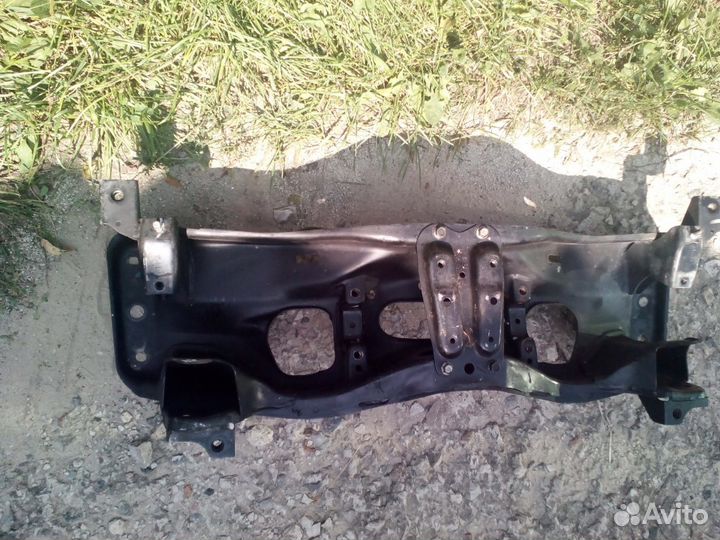 Балка передняя Субару