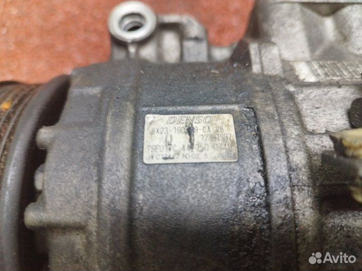 Компрессор кондиционера Jaguar Xf X250 SV82G