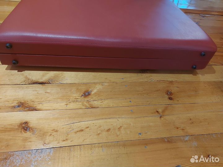 Массажный стол