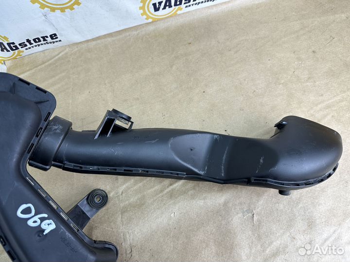 Патрубок воздухозаборника Volkswagen New Beetle A4