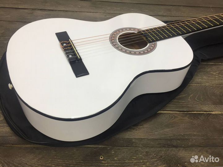 Гитара классическая