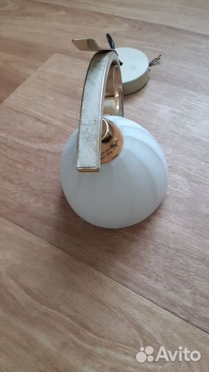 Настенный светильник бра