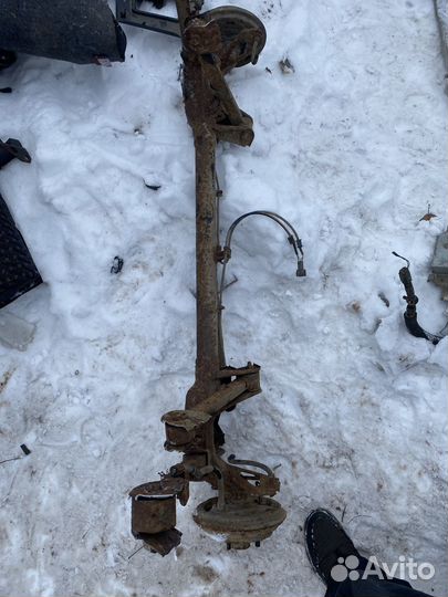 Задняя балка Ниссан куб z10