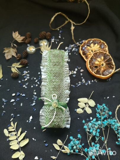 Ритуальная свеча на финансовое благополучие