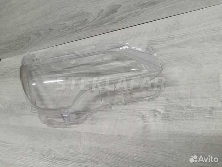 Стекло фары Toyota Fortuner 160 (2015-2020) дорес