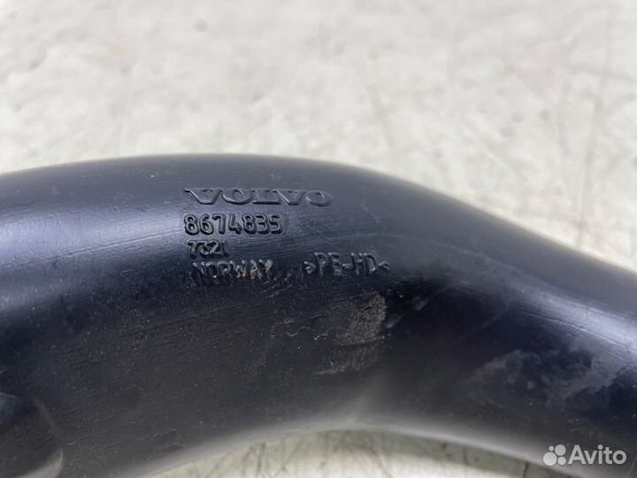 Воздухозаборник Volvo S60 2006