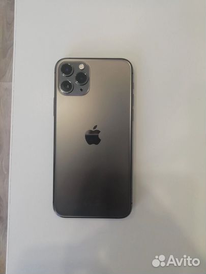iPhone 11 Pro, 64 ГБ