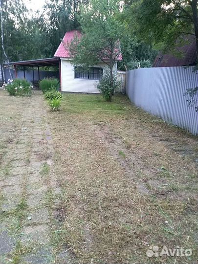 Покос травы триммером