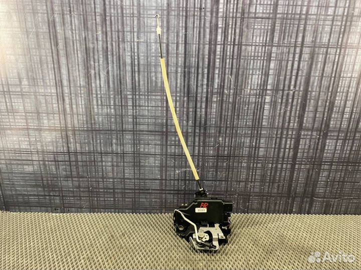 Замок двери передний правый Audi A6 C5 BES 2003